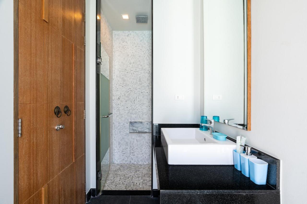 Beautiful Comfortable And Fully Equipped Big Pool Villa With 65Inch Smart Tv Located Near Popular Bangtao Beach And Laguna Bang Tao Beach  Exteriör bild